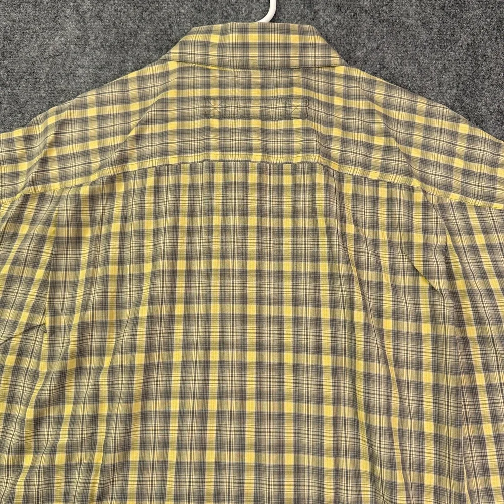 Duluth Trading Shirt Mens XL Plaid Short Sleeve Fishing Hiking Outdoor Nylon